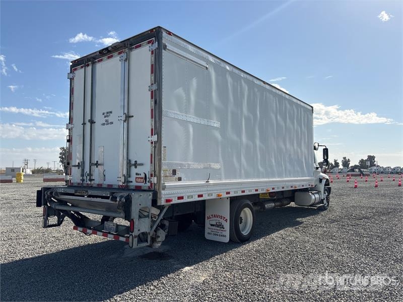 International 4x2 Refrigerated Truck Kravas automašīnas - refrižeratori