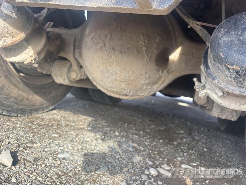 International 5500i 6x4 T/A Dump Truck Kiper tovornjaki