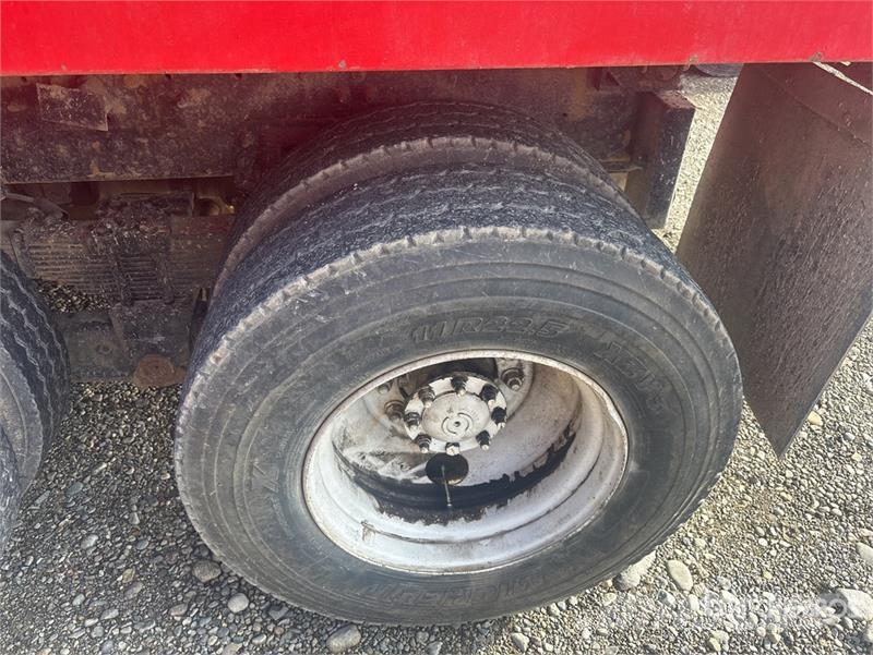 International 5500i 6x4 T/A Dump Truck (Inoperable) Kipper