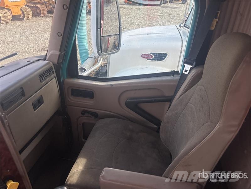 International 5500i 6x4 T/A Dump Truck (Inoperable) Kipper
