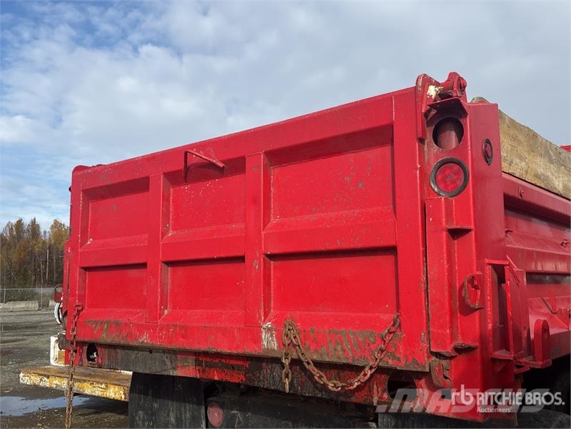 International 5500i 6x4 T/A Dump Truck Kiper tovornjaki