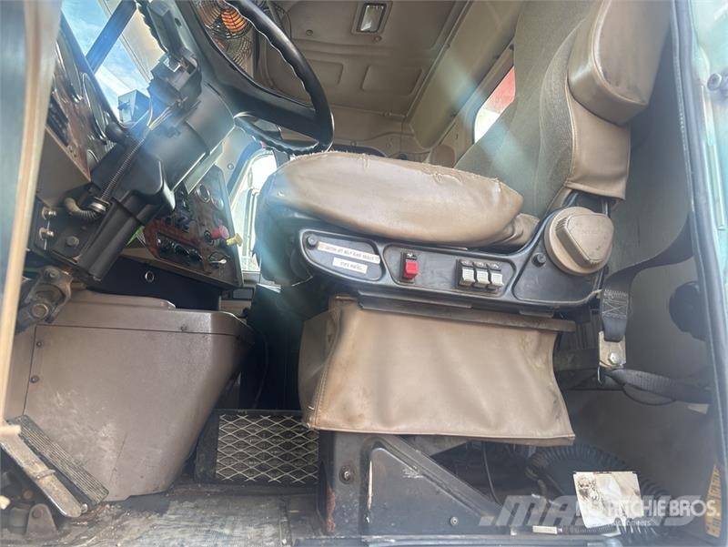 International 5500i 6x4 T/A Dump Truck Kiper tovornjaki
