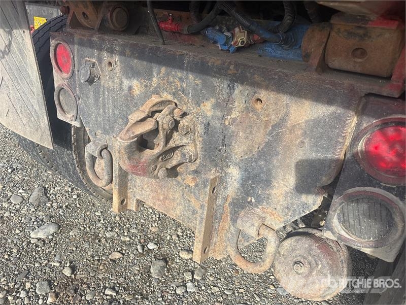 International 5500i 6x4 T/A Dump Truck (Inoperable) Kipper