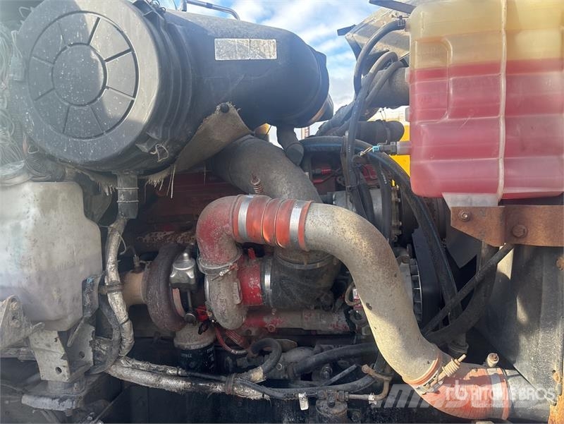 International 5500i 6x4 T/A Dump Truck Kiper tovornjaki