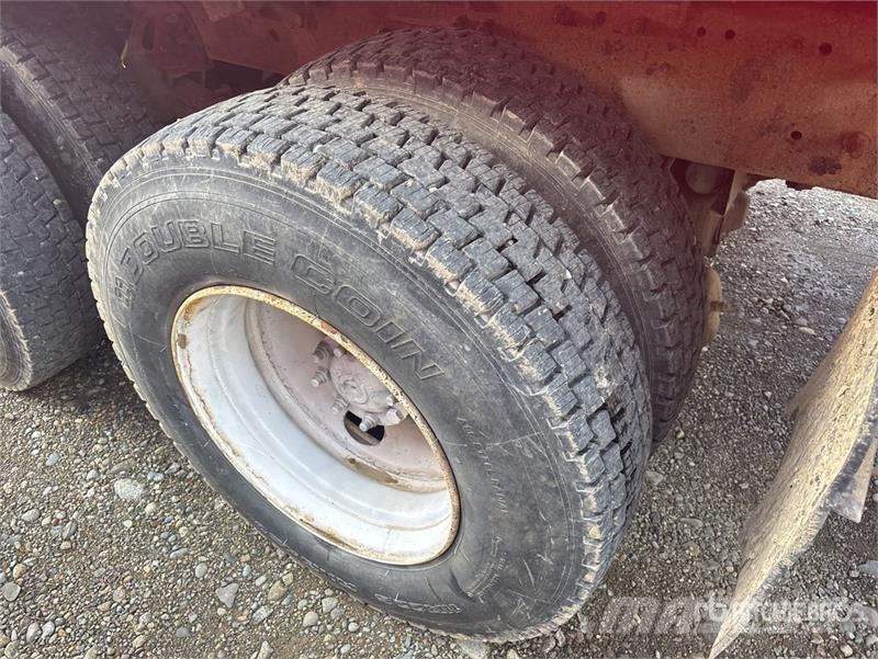 International 5500i 6x4 T/A Dump Truck Kiper tovornjaki