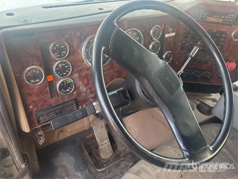 International 5500i 6x4 T/A Dump Truck Kiper tovornjaki
