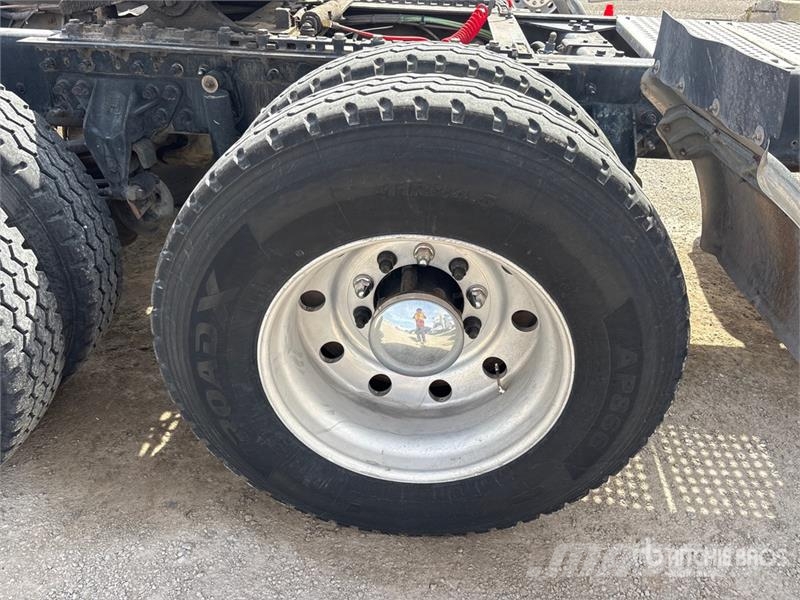 International 5900 6x4 T/A Day Cab Truck Tractor Τράκτορες