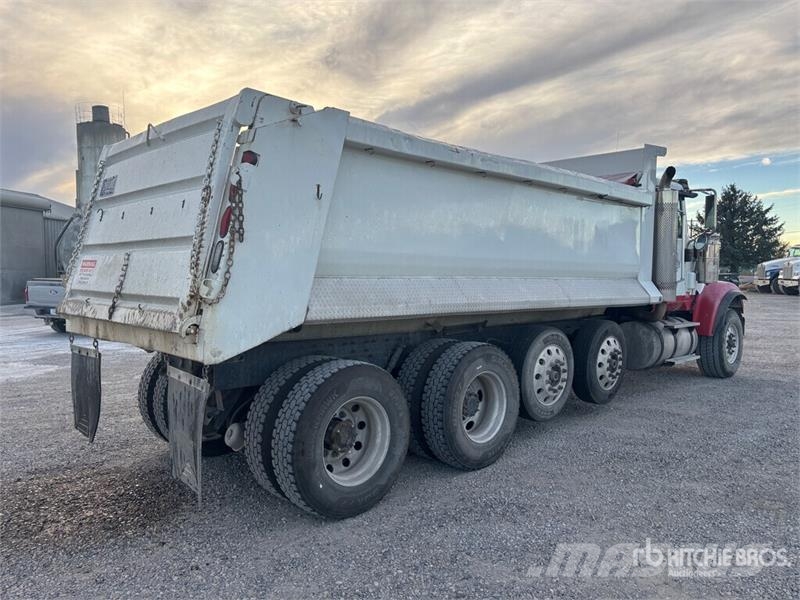 International 5900 Quad/A Dump Truck 傾卸式卡車