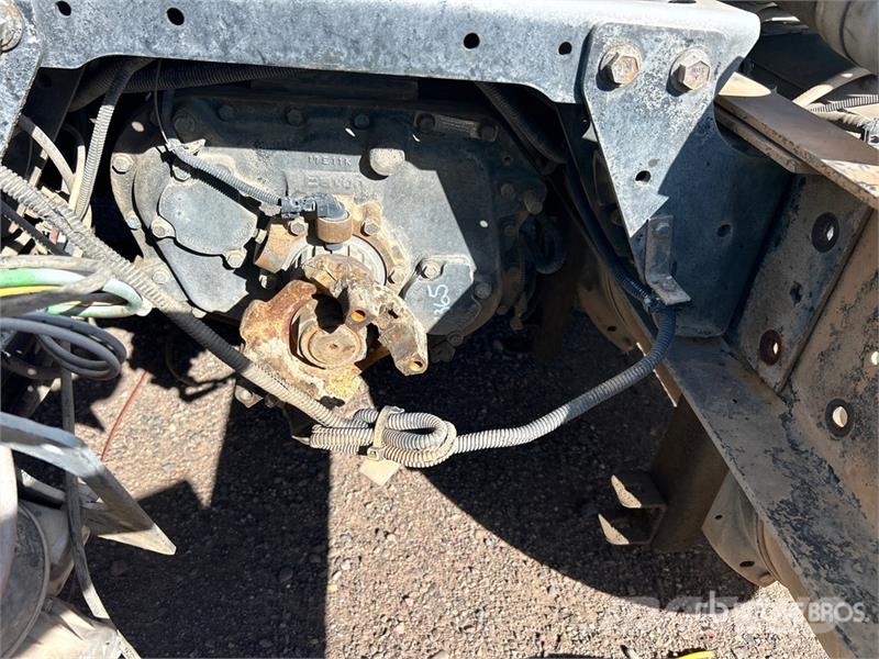International 6x4 Cab and Chassis (Inoperable) Kabine i unutrašnjost