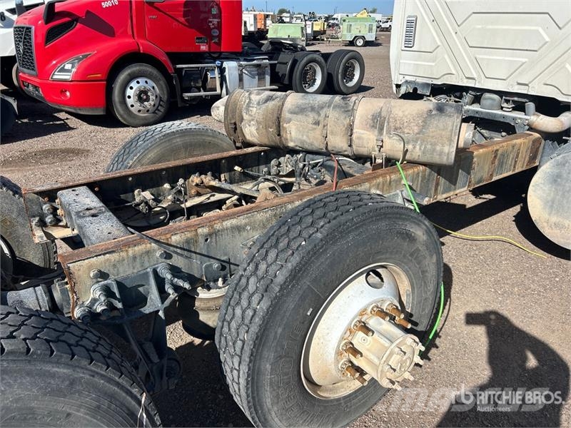International 6x4 Cab and Chassis (Inoperable) Kabine i unutrašnjost