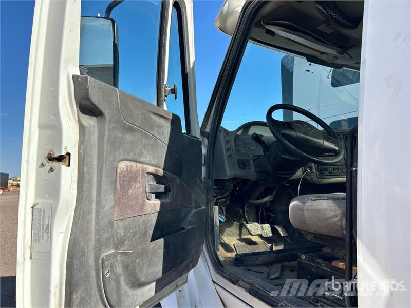 International 6x4 Cab and Chassis (Inoperable) Kabine i unutrašnjost