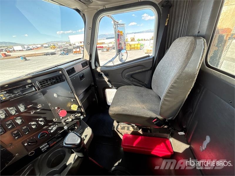 International 6x4 T/A Day Cab Truck Tractor Trekkers
