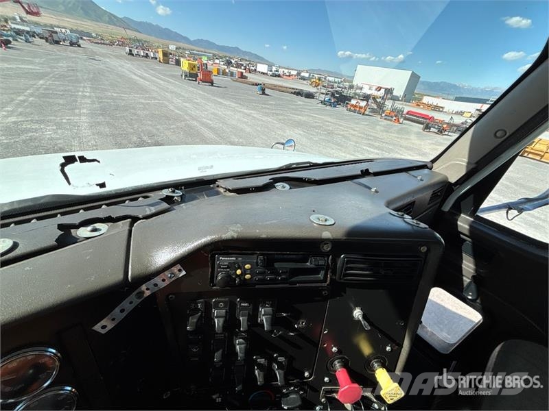 International 6x4 T/A Day Cab Truck Tractor Trekkers
