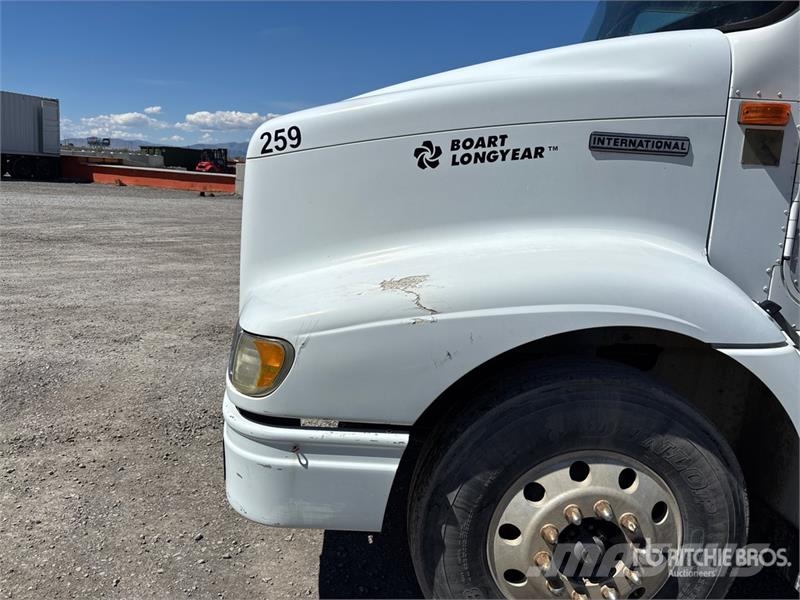 International 6x4 T/A Day Cab Truck Tractor Trekkers