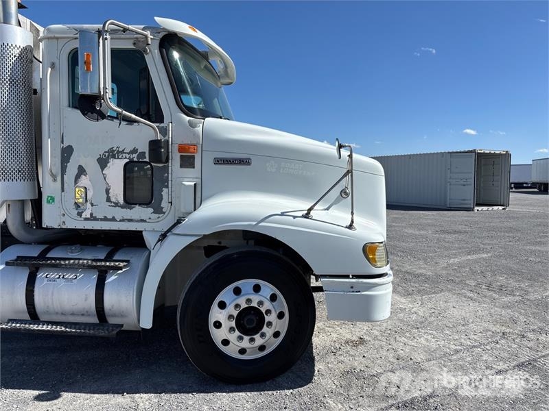 International 6x4 T/A Day Cab Truck Tractor Trekkers