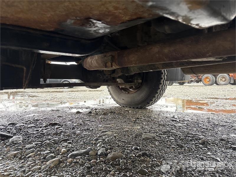 International 7300 Polovni mobilni kamioni za bušenje