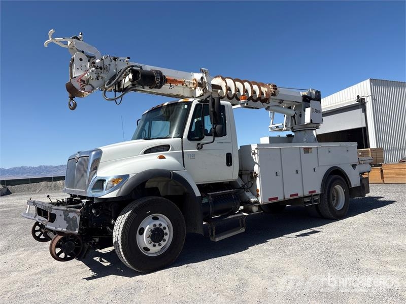 International 7300 Utilaje mobile de forat