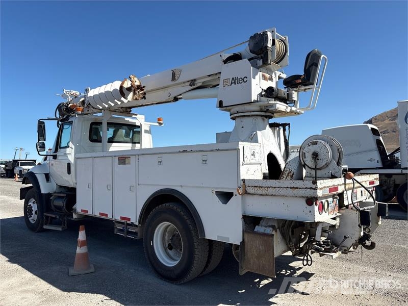 International 7300 Utilaje mobile de forat