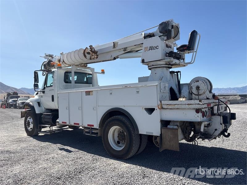 International 7300 Utilaje mobile de forat