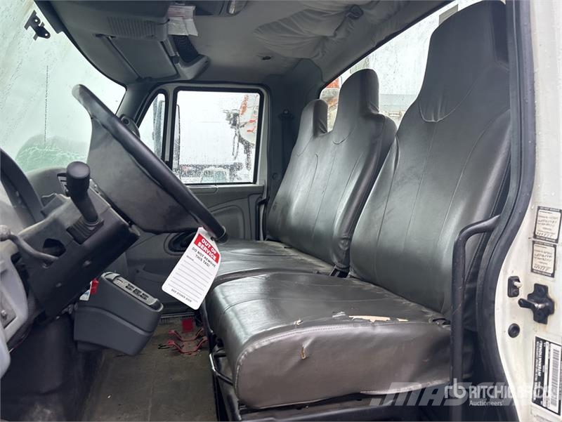 International 7300 Polovni mobilni kamioni za bušenje