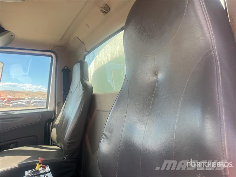 International 7300 Ūdens mašīnas