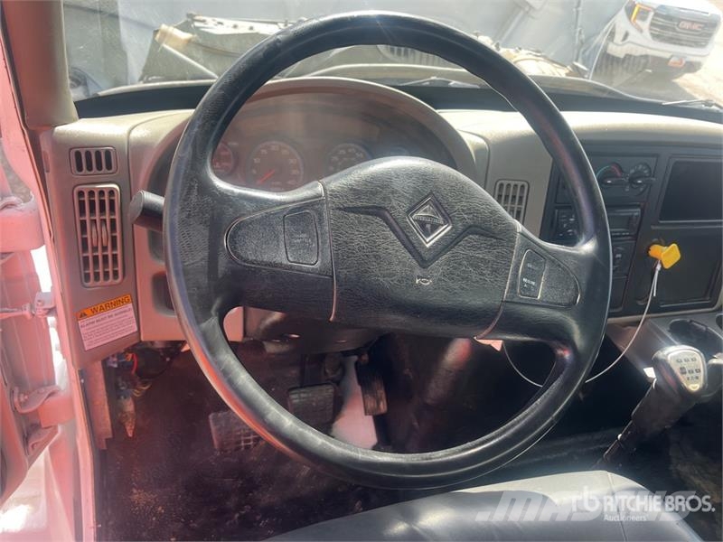 International 7300 Ūdens mašīnas