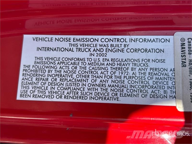 International 7300 4x2 Extended Cab Versatile Hauler Truck Vlačilci