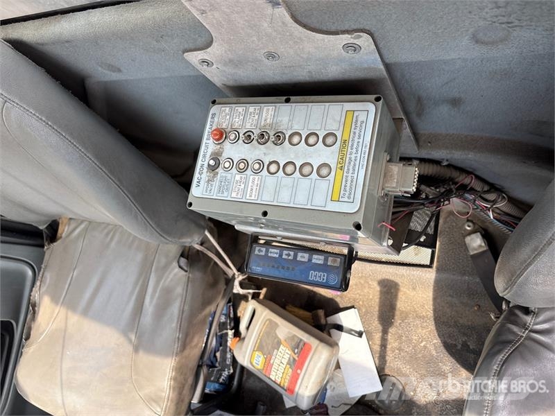 International 7400 Kombinuotos paskirties / vakuuminiai sunkvežimiai