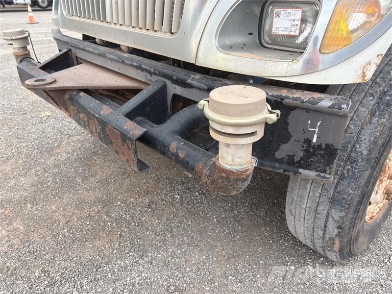 International 7400 صهاريج مياه