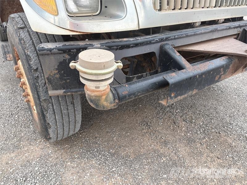 International 7400 صهاريج مياه