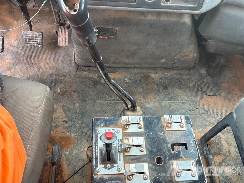 International 7400 صهاريج مياه