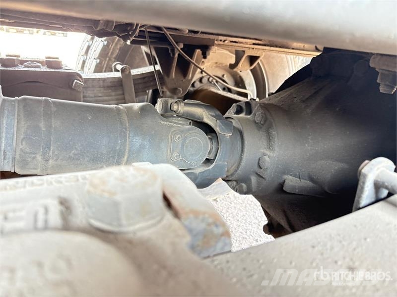 International 7400 Camion autospurgo