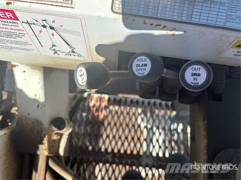 International 7400 移動式鑽機車