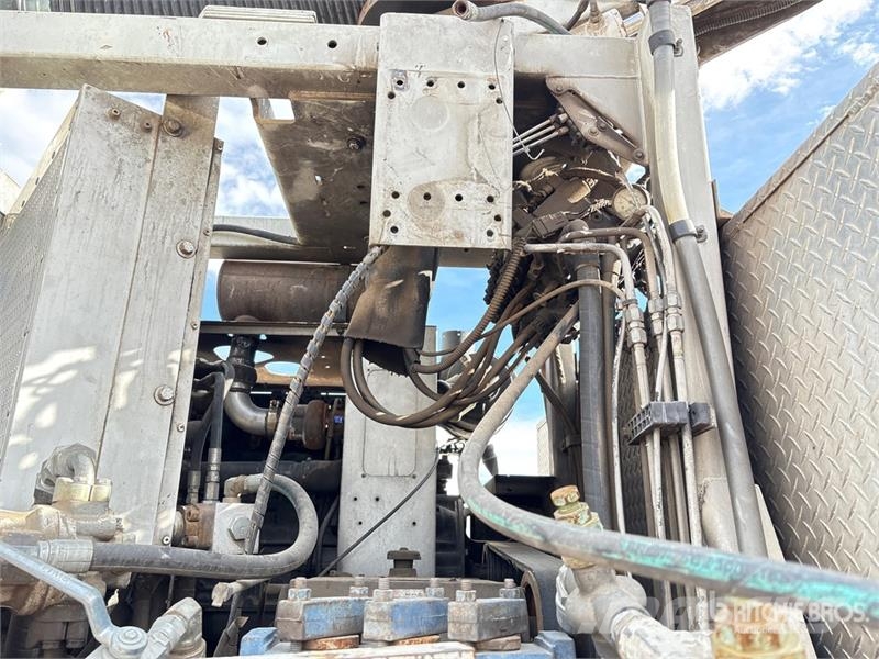 International 7400 Camion autospurgo