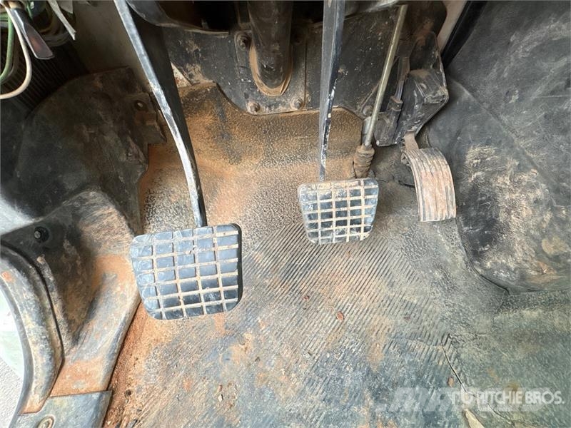 International 7400 صهاريج مياه