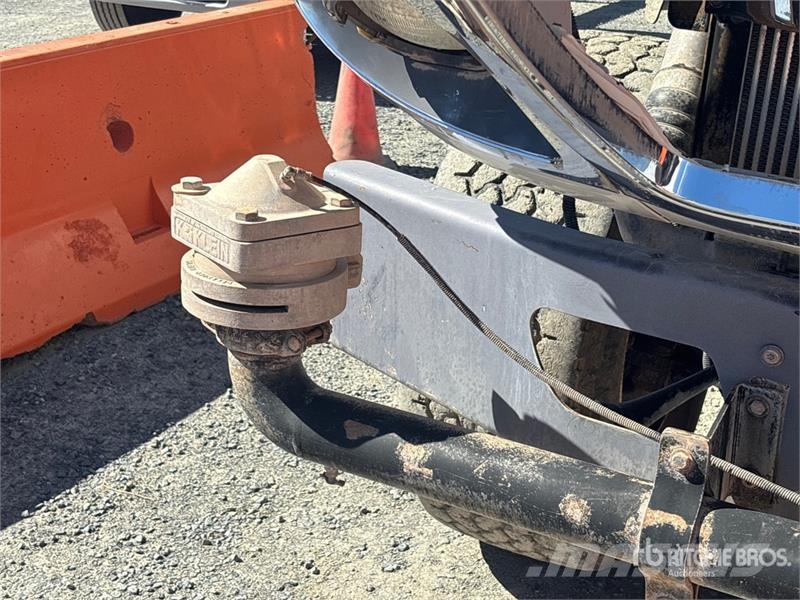International 7400 Kamioni za vodu