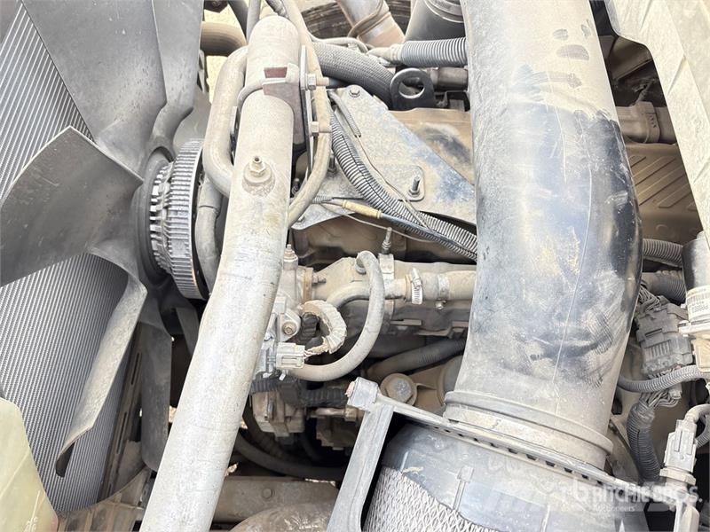 International 7400 Camion autospurgo