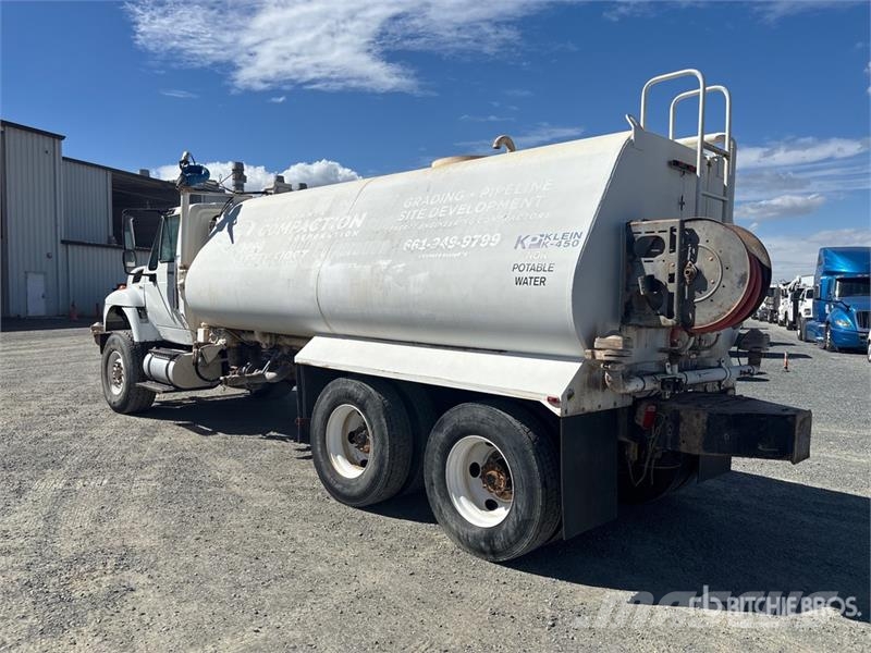 International 7400 Kamioni za vodu