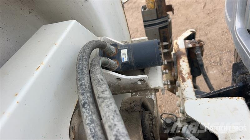 International 7400 Camion autospurgo