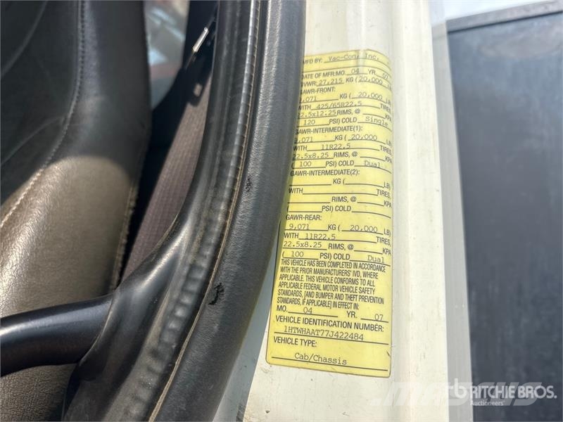 International 7400 Kombinuotos paskirties / vakuuminiai sunkvežimiai