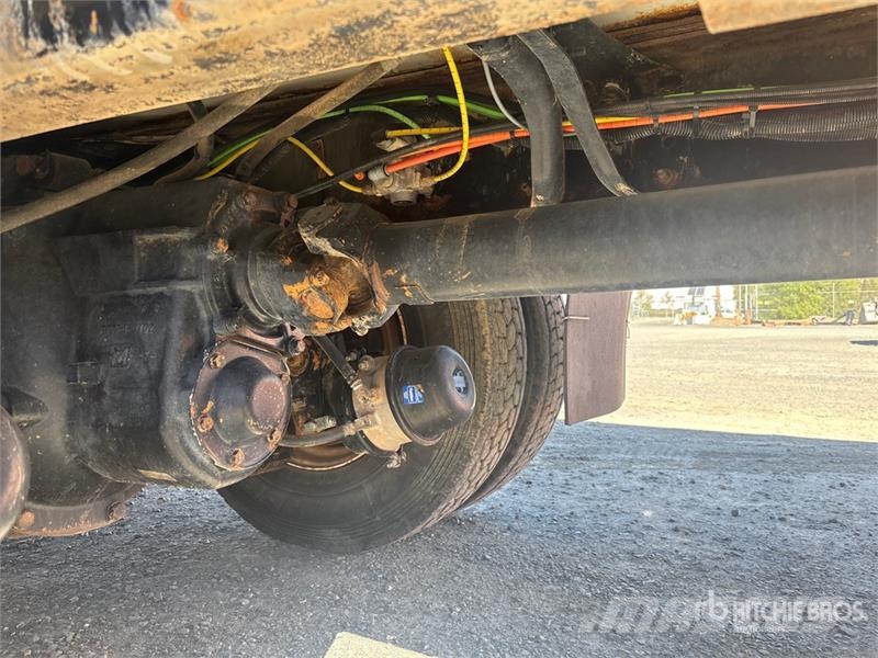 International 7400 Kamioni za vodu