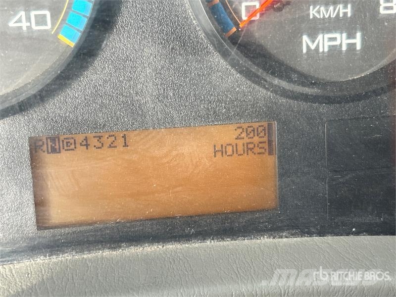 International 7400 Commercial vehicle