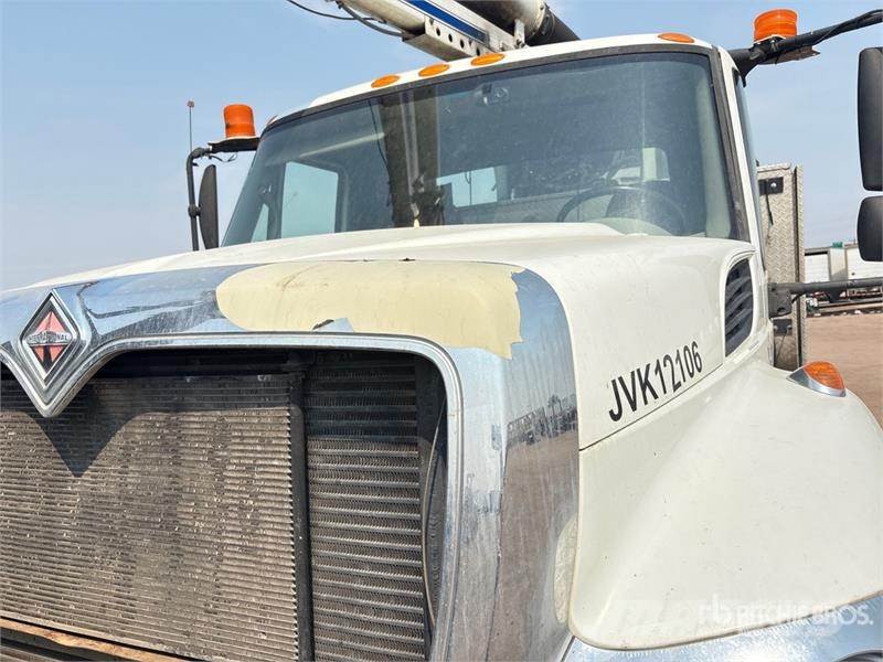 International 7400 Camion autospurgo