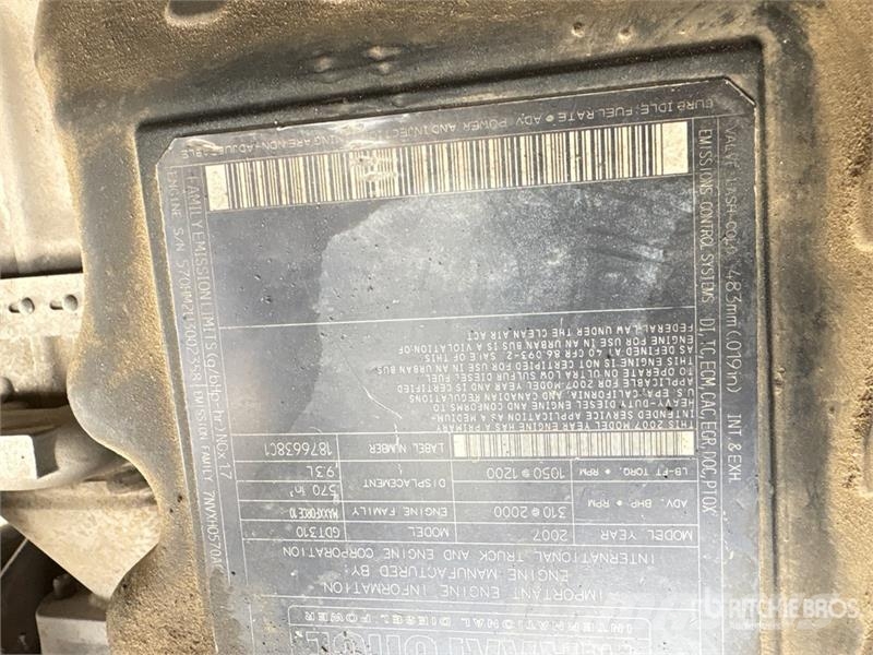 International 7400 Camion autospurgo