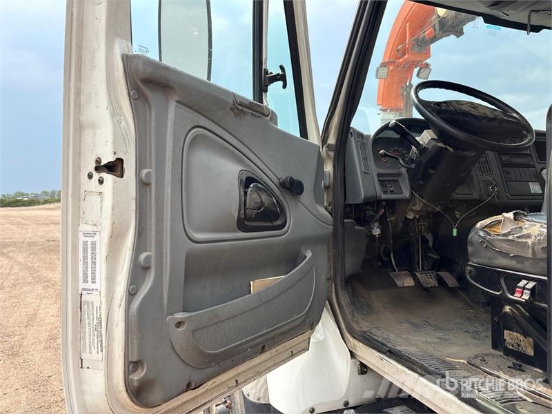 International 7400 Kombinuotos paskirties / vakuuminiai sunkvežimiai