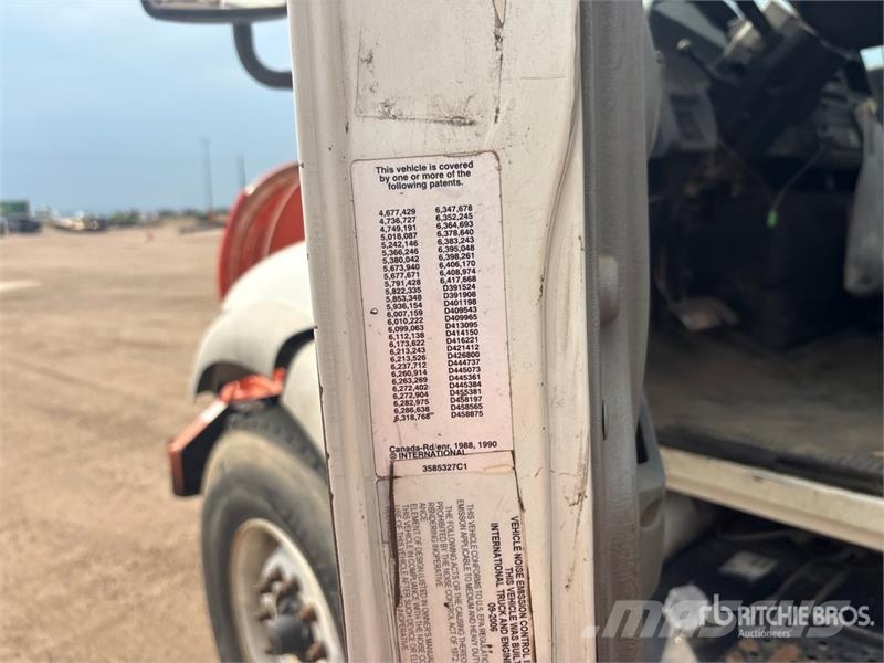 International 7400 Kombinuotos paskirties / vakuuminiai sunkvežimiai