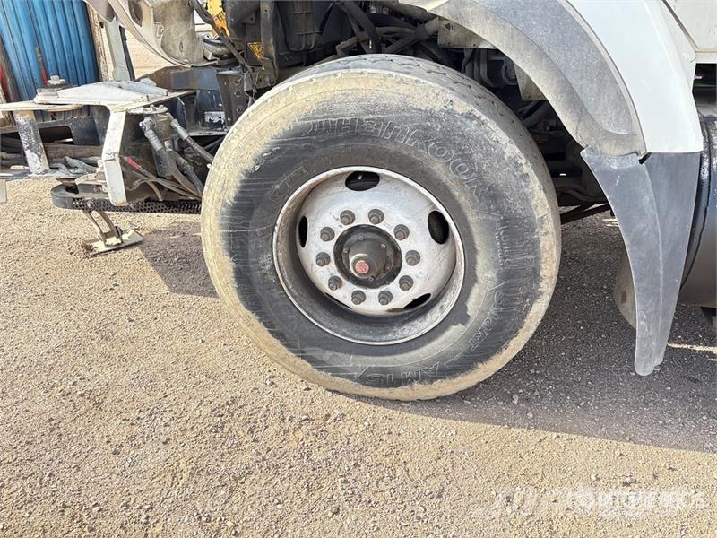 International 7400 Camion autospurgo