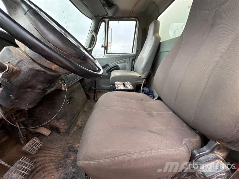 International 7400 صهاريج مياه