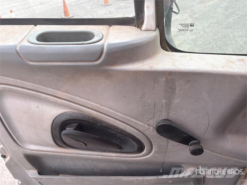 International 7400 صهاريج مياه