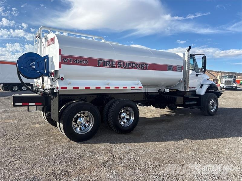 International 7500 4000 gal 6x6 Water Truck Ūdens mašīnas